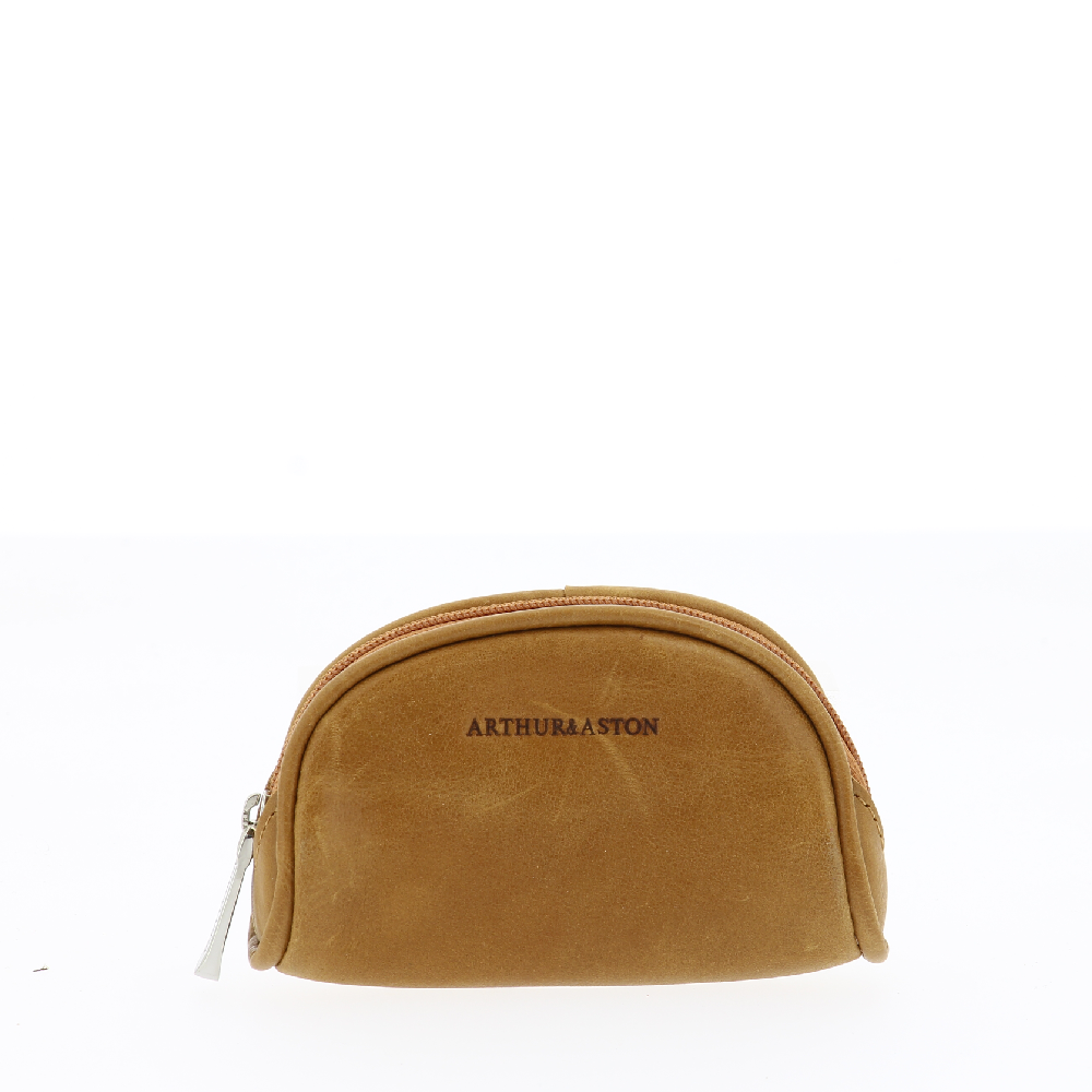 Half-moon purse in oiled leather Pink