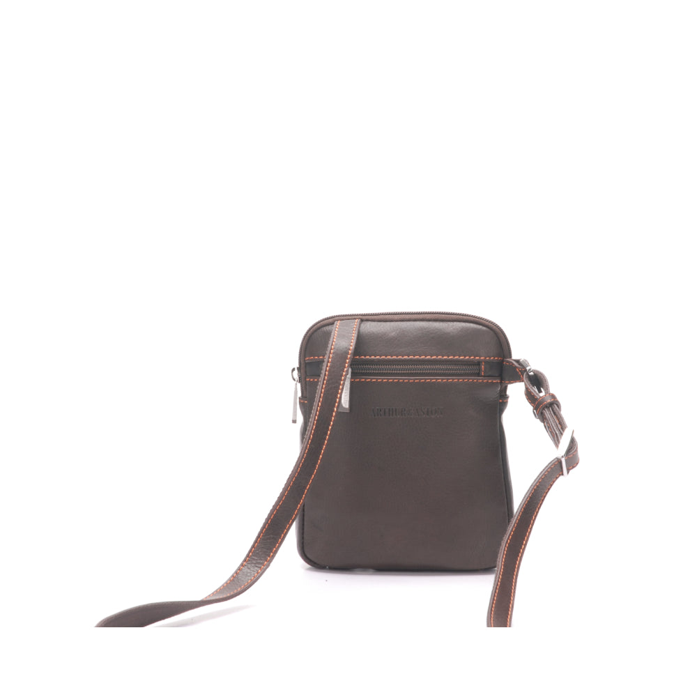 Small body bag Pablo model in dipped leather