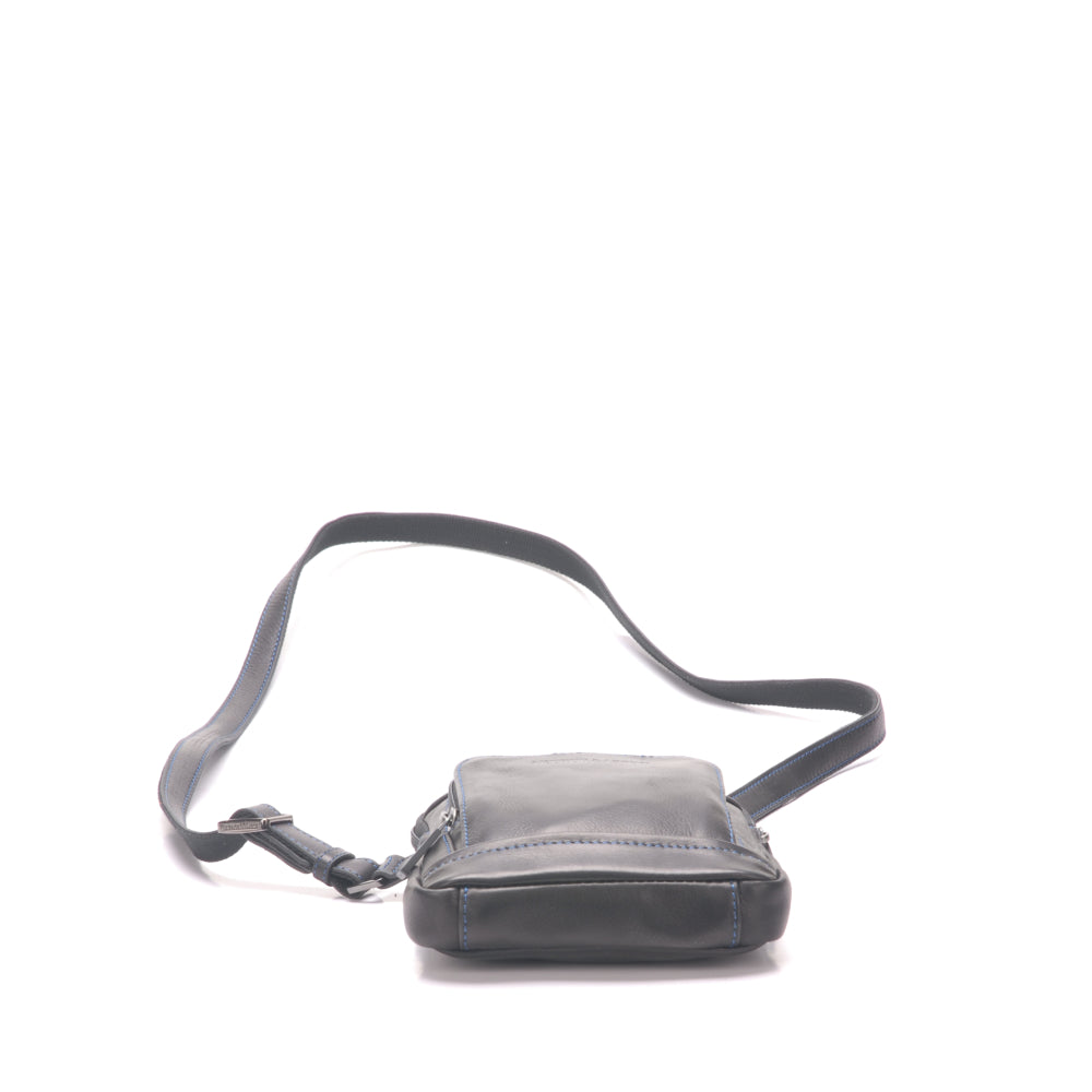 Small body bag Pablo model in dipped leather