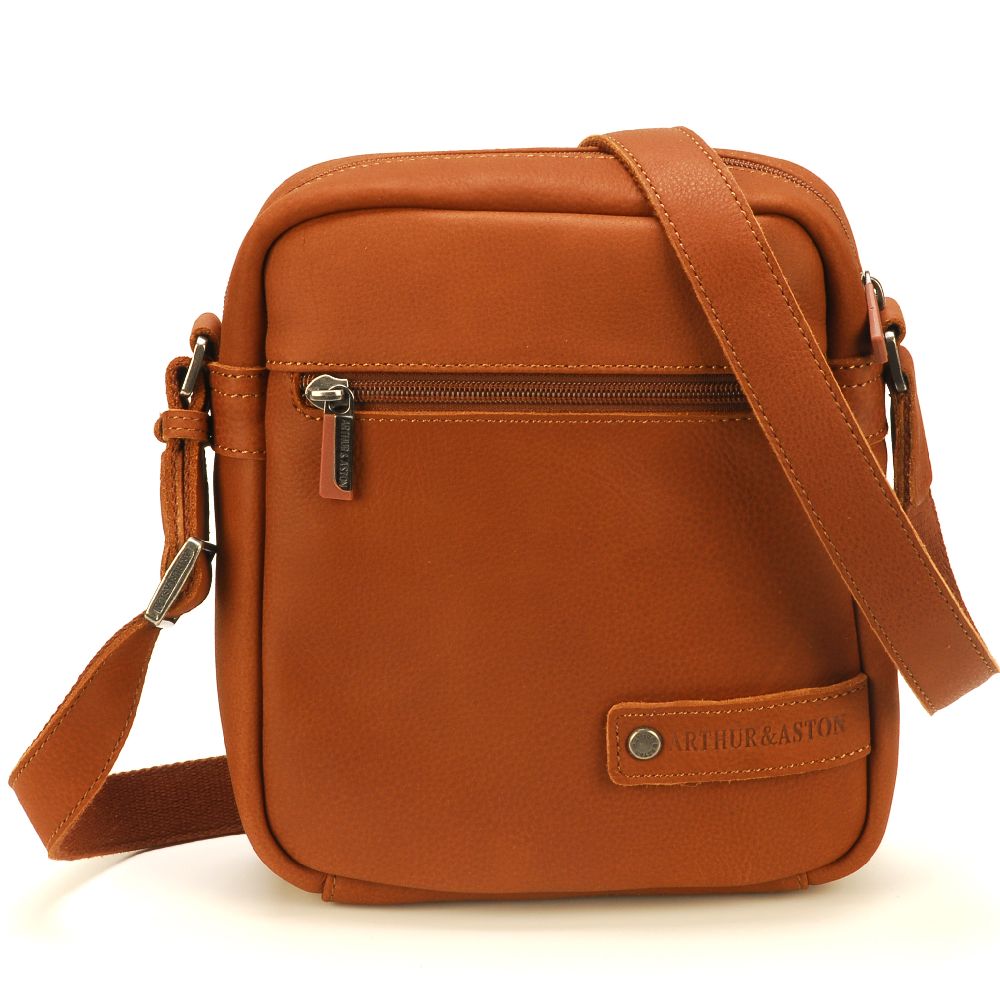 Oscar leather large crossbody bag