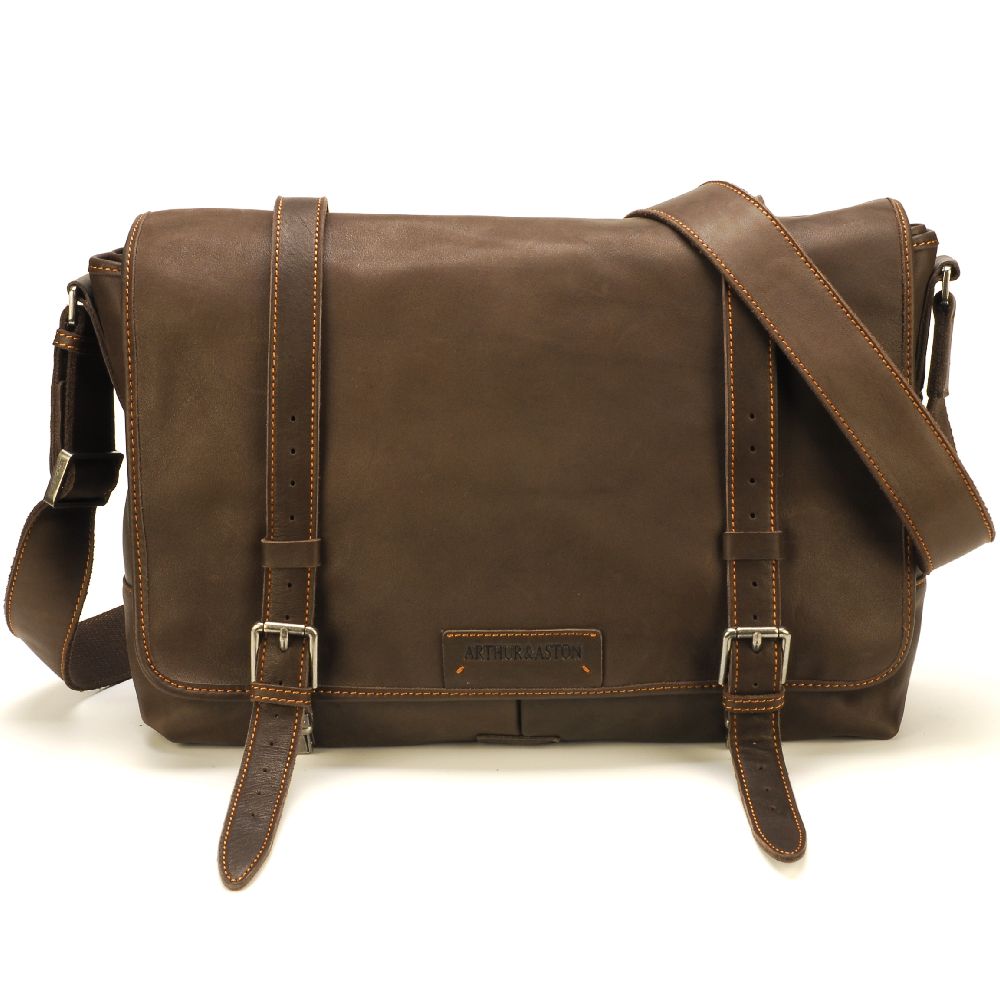 Large leather reporter bag Johany