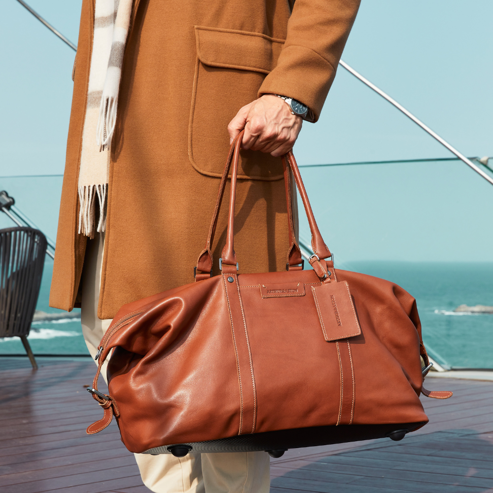 Johany leather travel bag