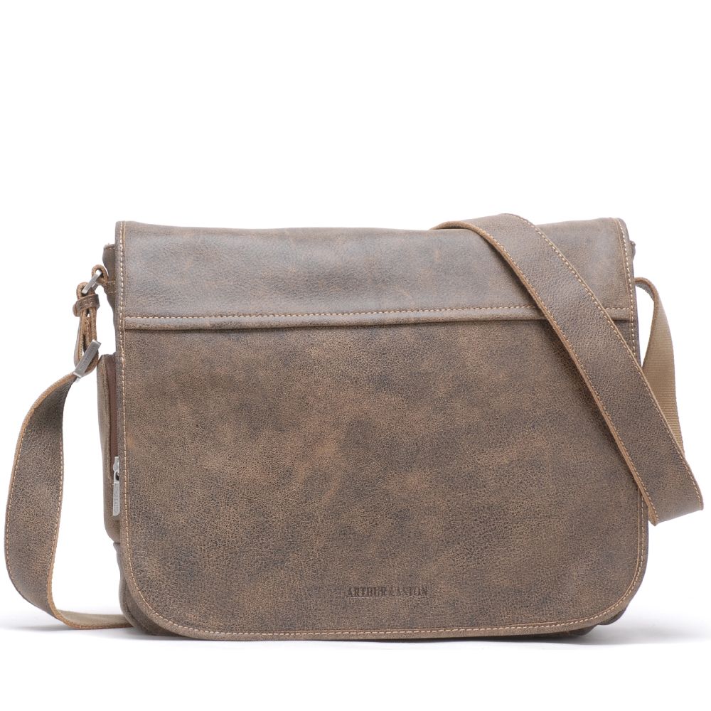 Cristiano destroyed leather satchel