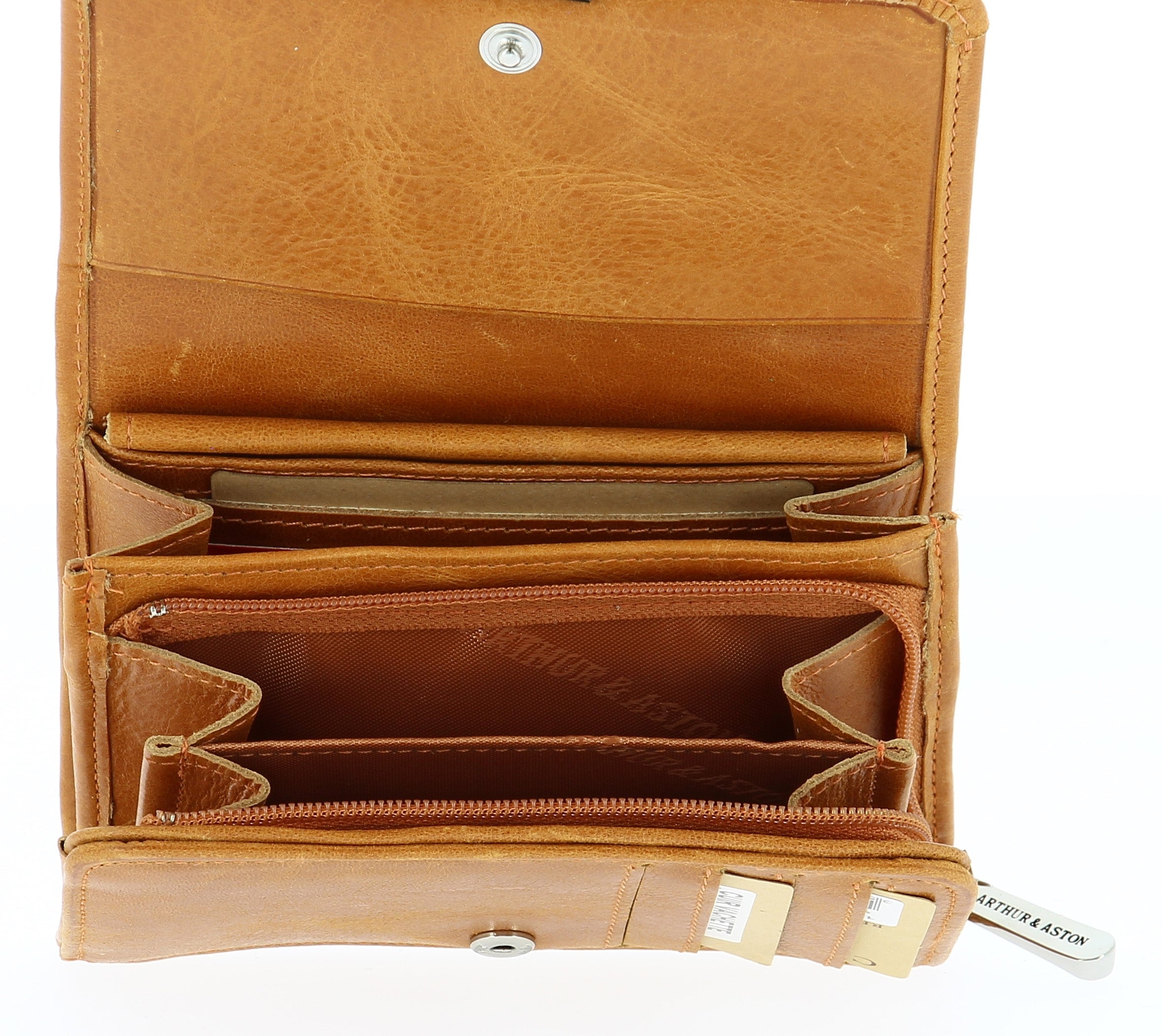 Oiled cowhide leather wallet Pink