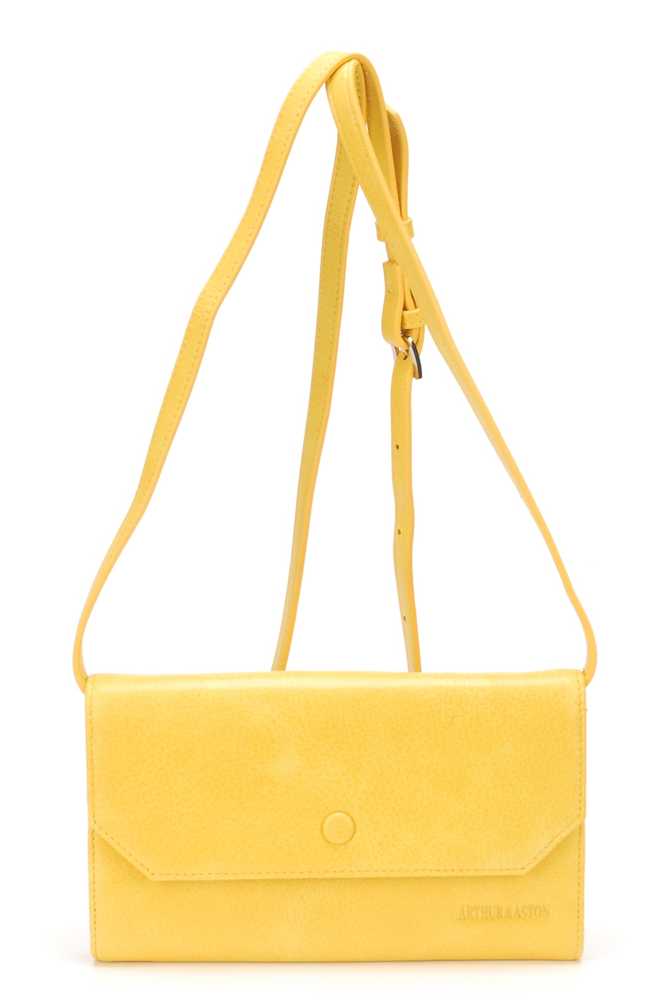 Juliette pouch in buffalo leather