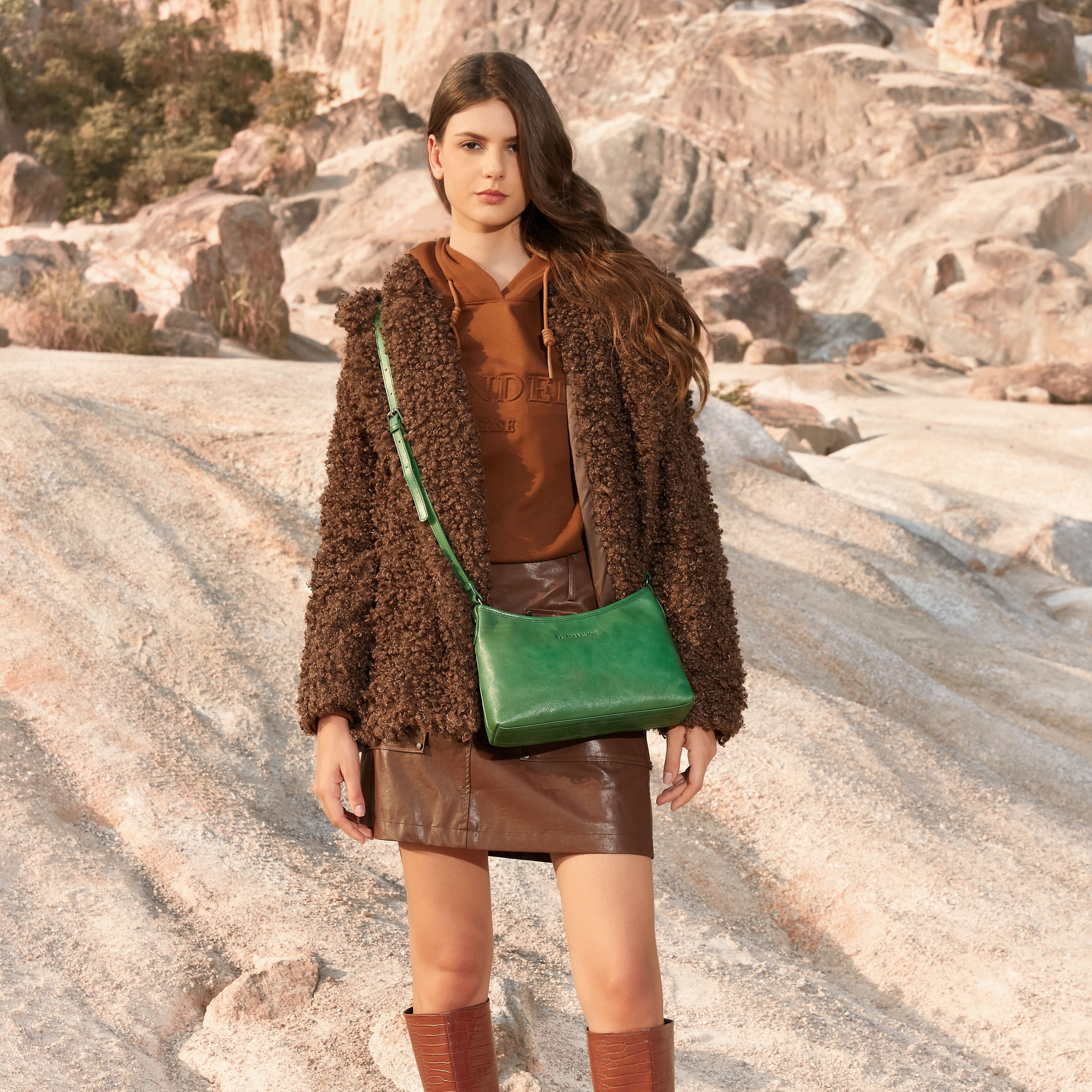 Edith leather shoulder bag