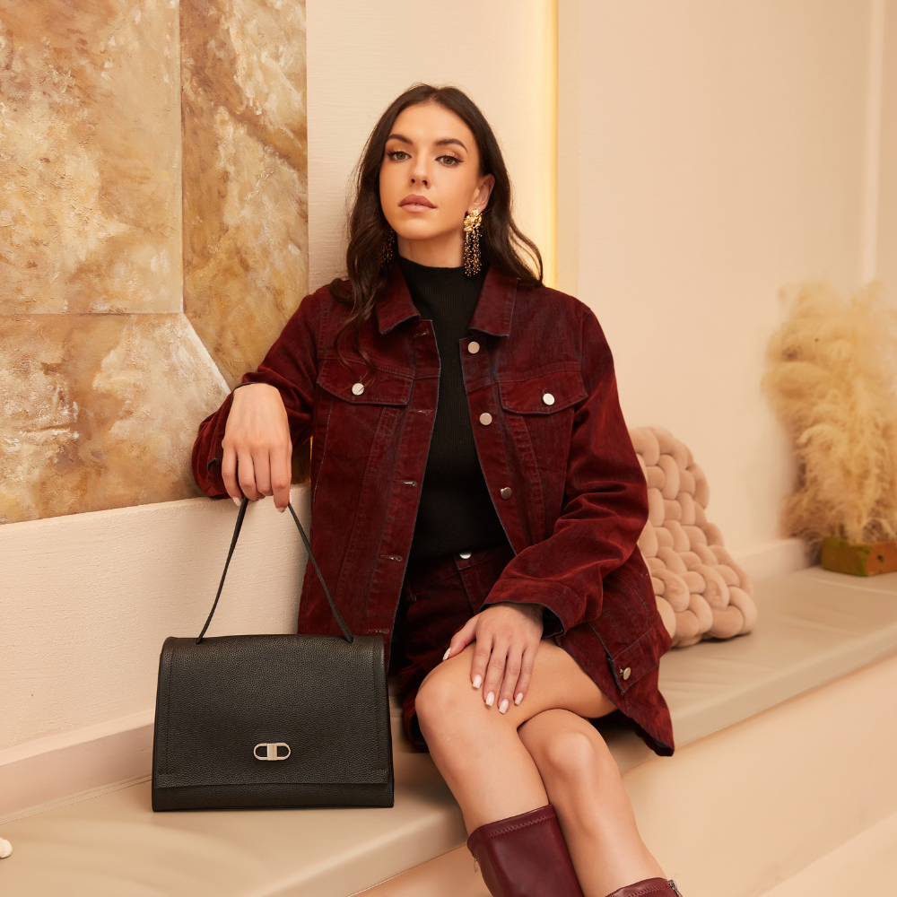 Daphne leather flap handbag