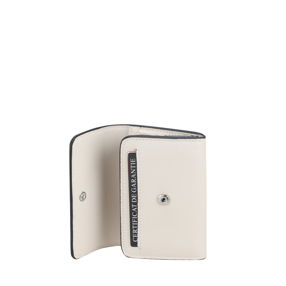 Daphne M leather handbag