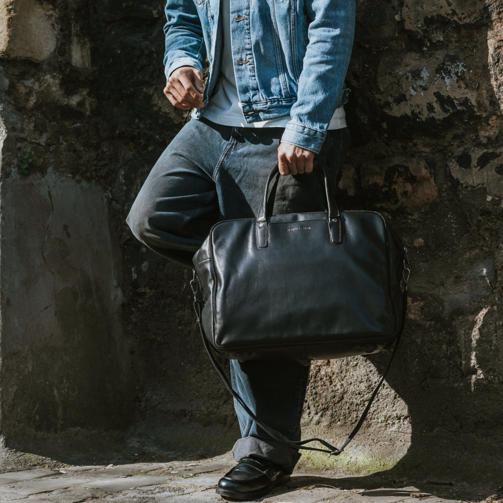 Leon leather travel bag