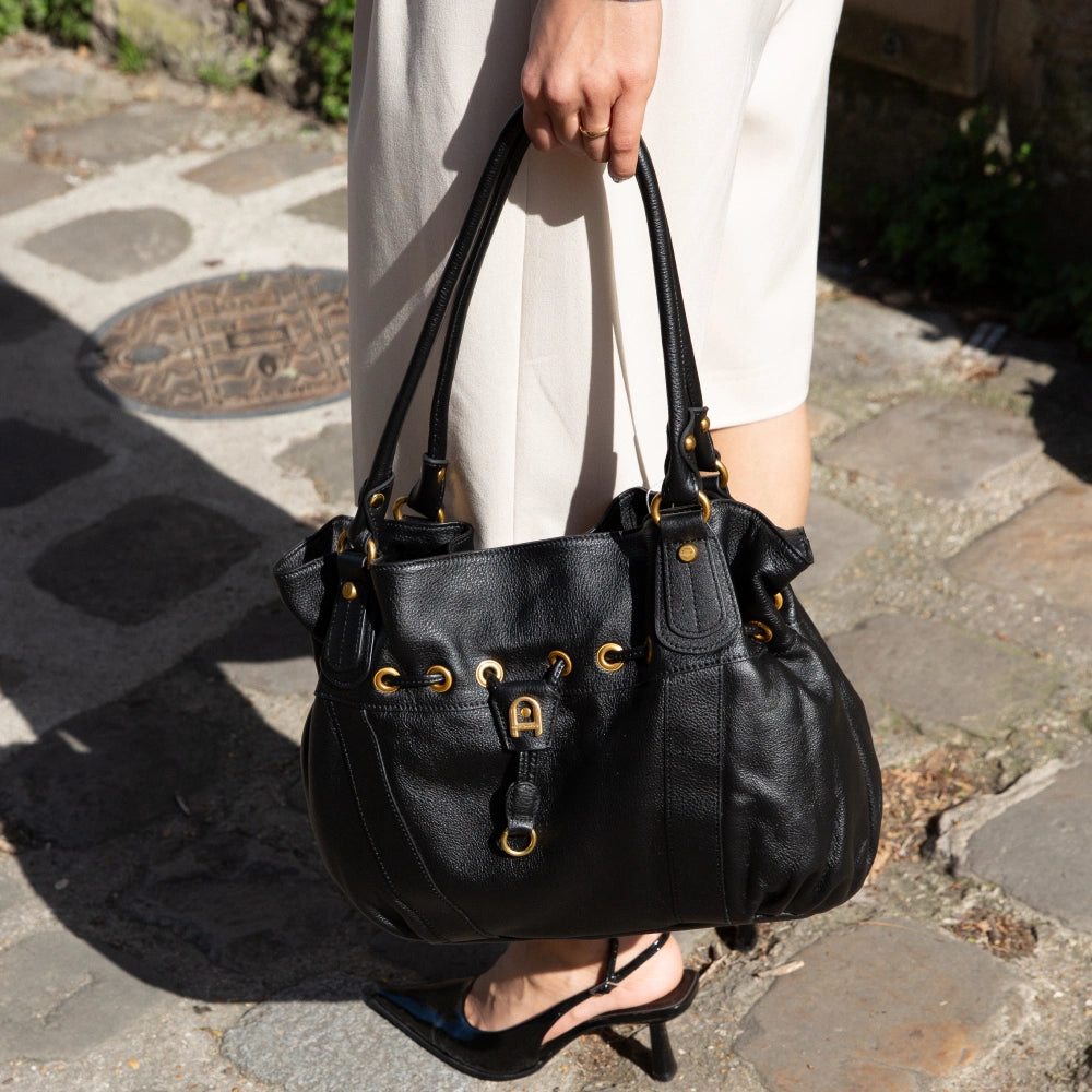 L Camille leather shoulder bag