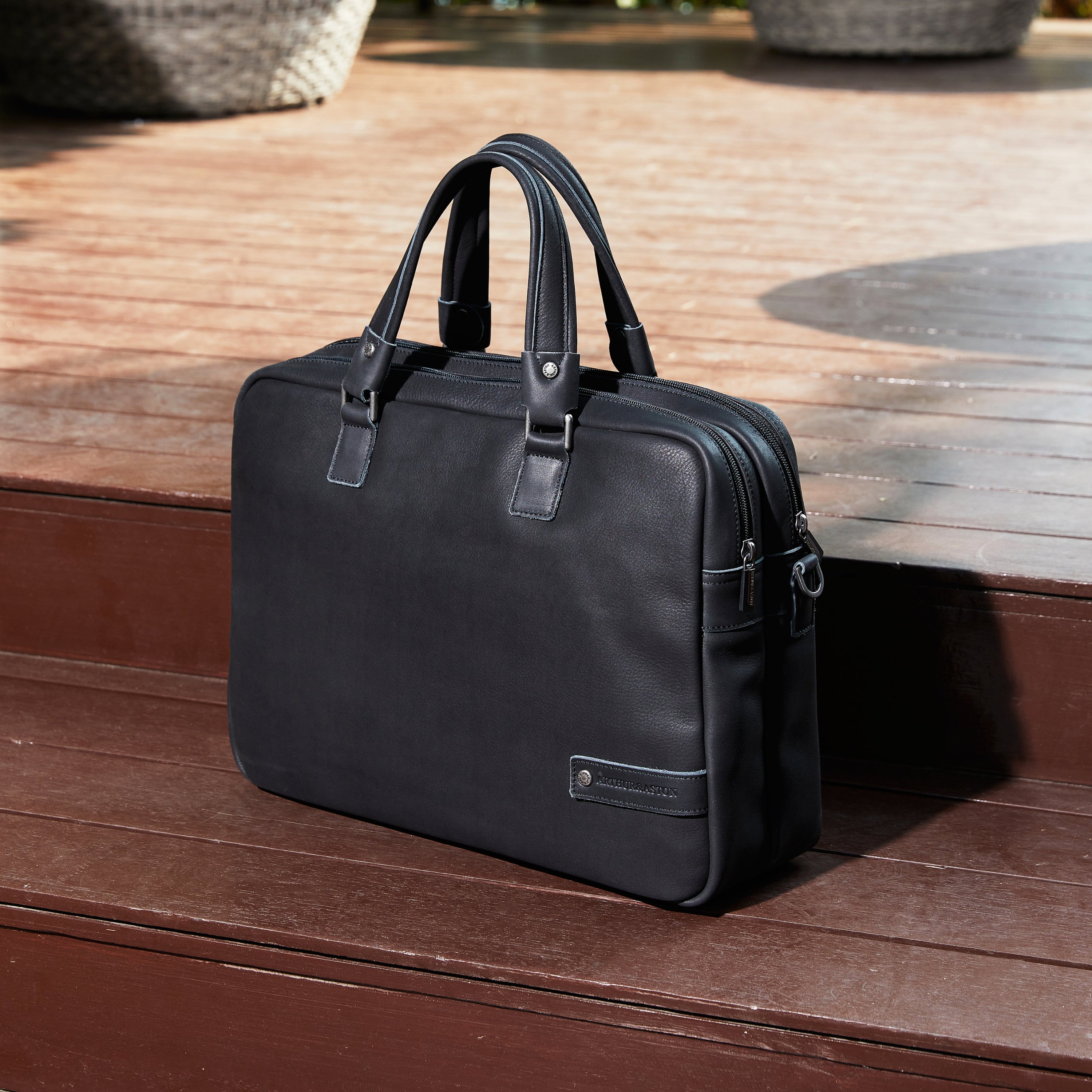 Oscar leather 3-gusset briefcase