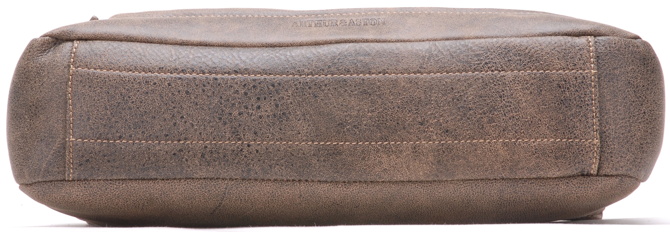 Cristiano leather destroyed towel