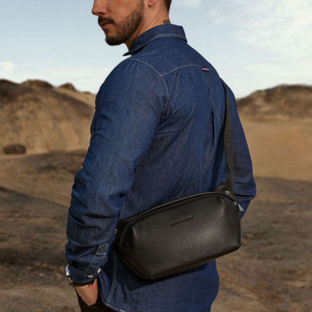 Thomas Leather Fanny Pack 