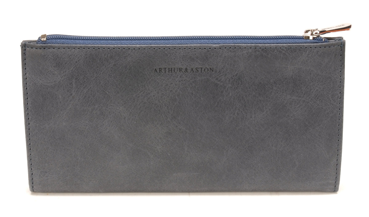 Oiled Leather Companion Pink