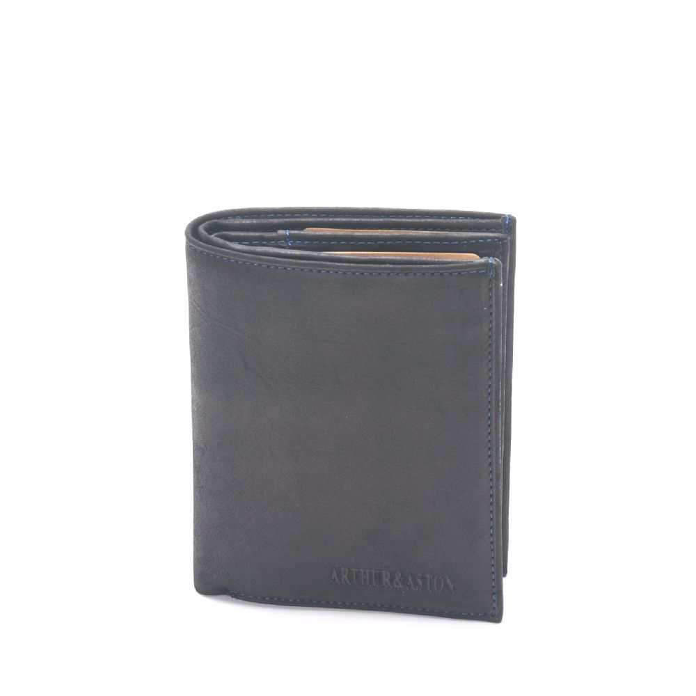 Louis oiled leather wallet